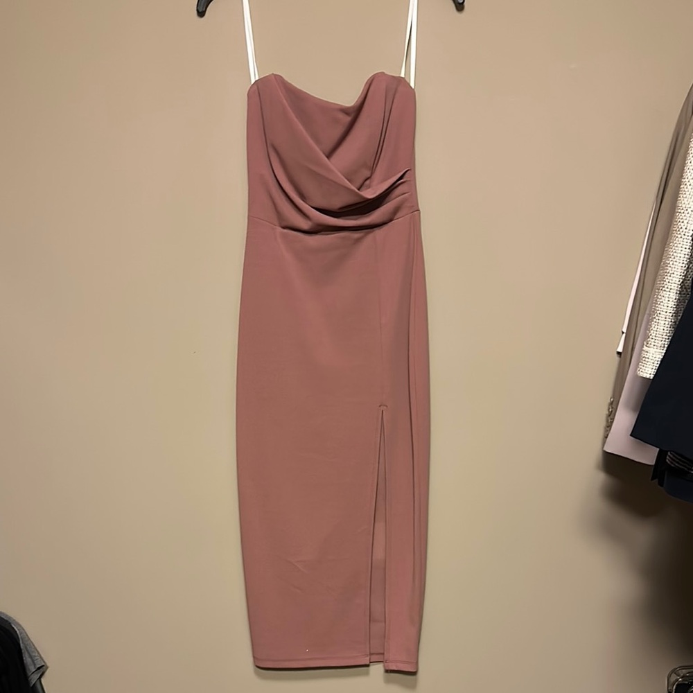 Elegant Mauve Sleeveless Dress